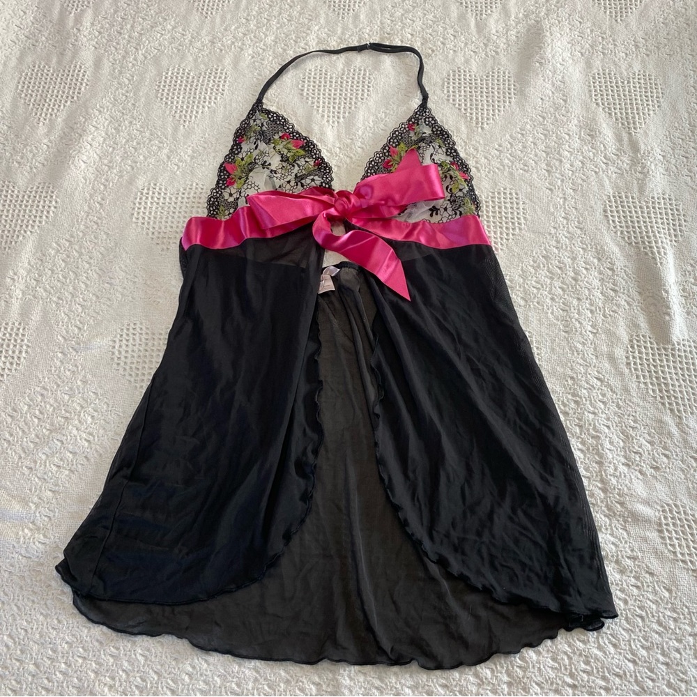 Victoria’s Secret Open Front Slip (L)